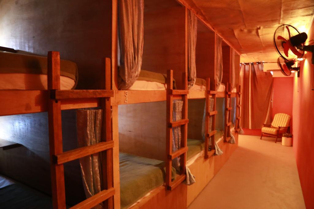 Gibbon Guesthouse Kuching Room photo